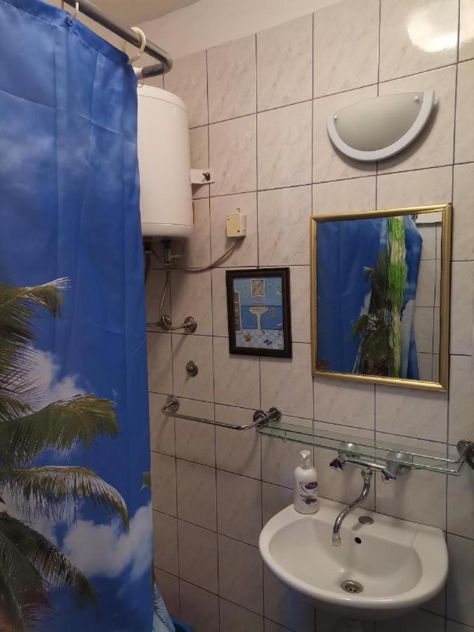 Hotel Apartman Antica Komiža Zewnętrze zdjęcie