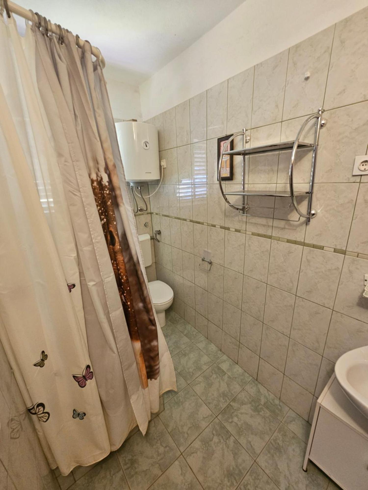 Hotel Apartman Antica Komiža Zewnętrze zdjęcie